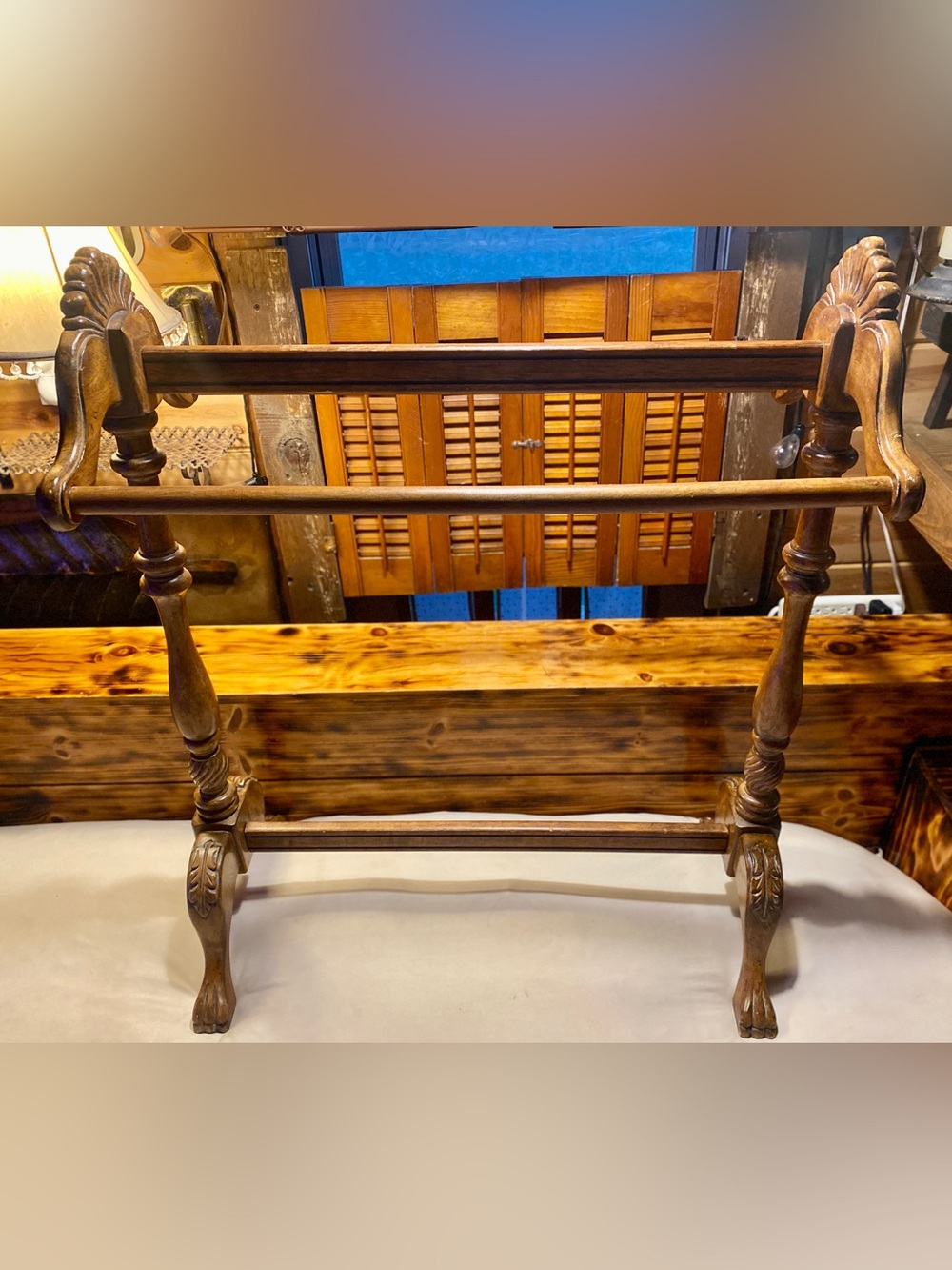 VINTAGE WOODEN QUILT RACK - Picture 2 of 10